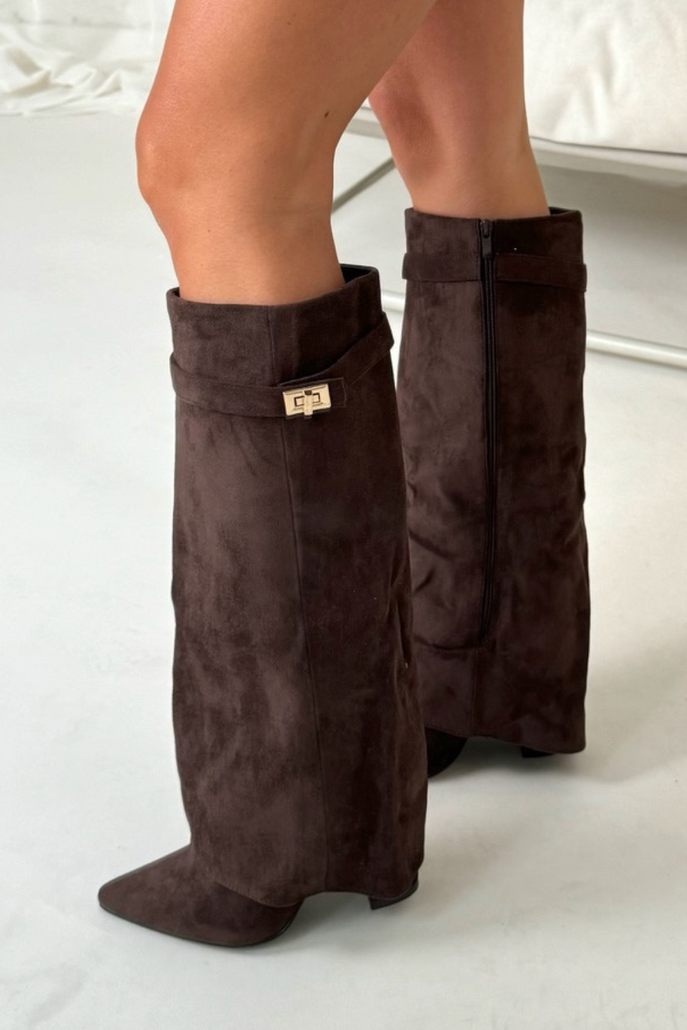 Women’s Supportive Knee-High Boots - Pointed Toe, Suede