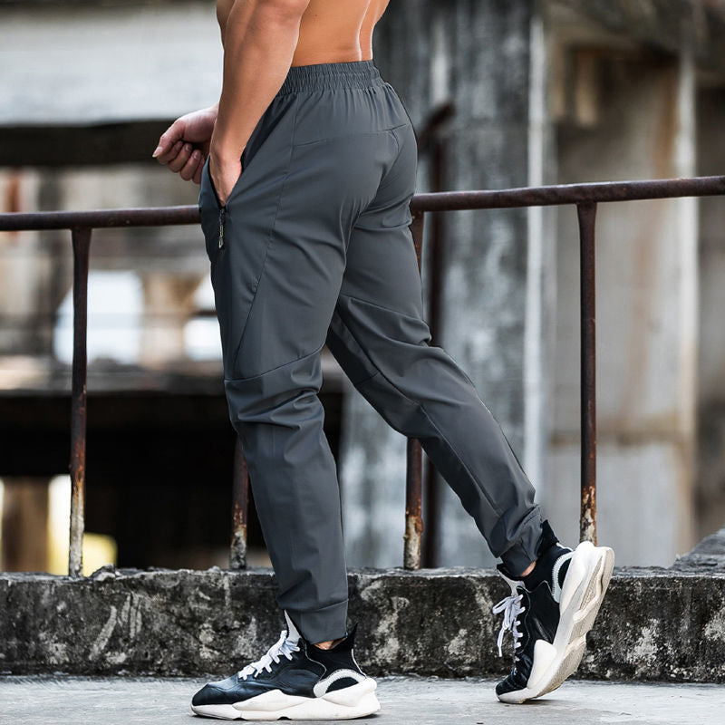 Breathable men's joggers – slim fit, stretchy fabric, for training and everyday wear 8
