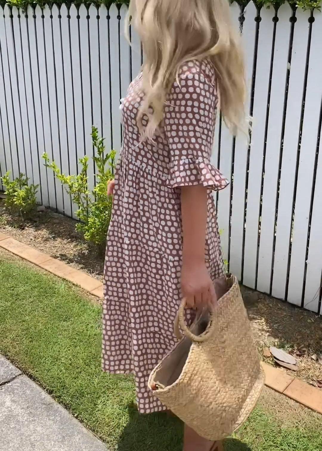 Short-Sleeve Midi Dress for Women in Polka Dot Design, Lightweight Breathable Fabric, Relaxed Fit for Summer Events-3