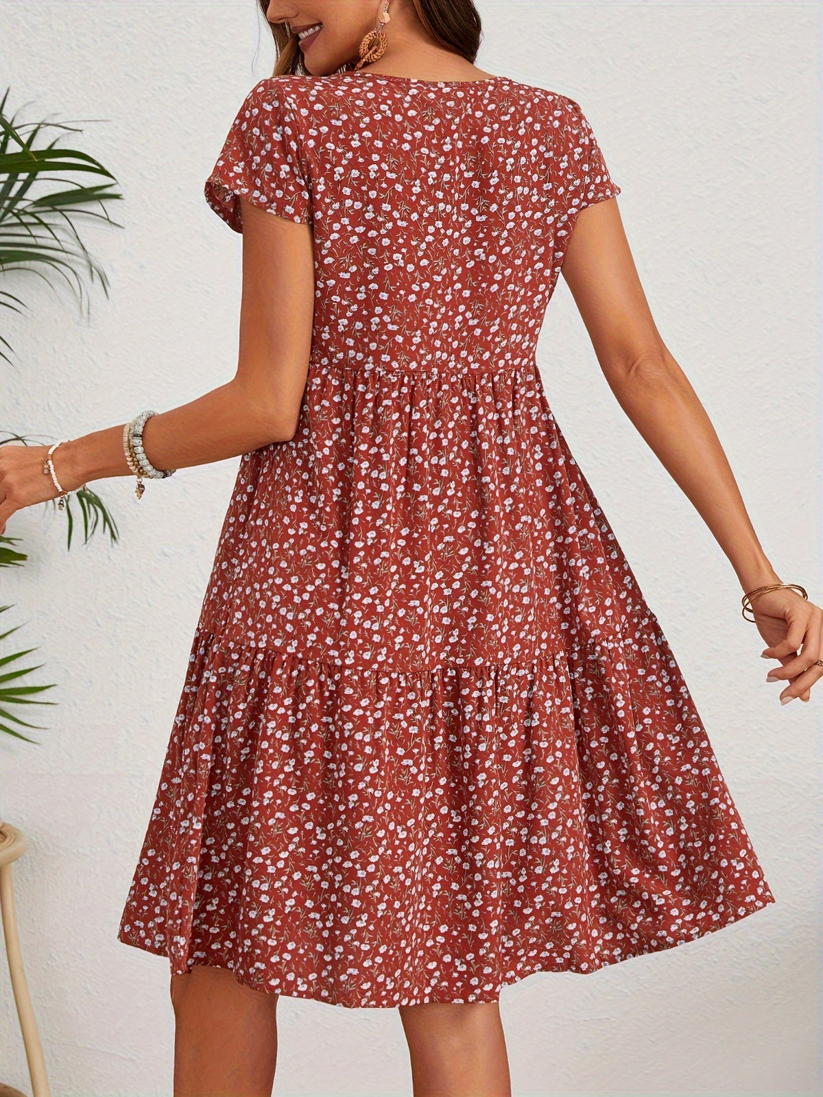 Vintage Floral Wedding Guest Dress with Circular Neckline and Short Sleeves in Turquoise, Blue, and Burgundy-6