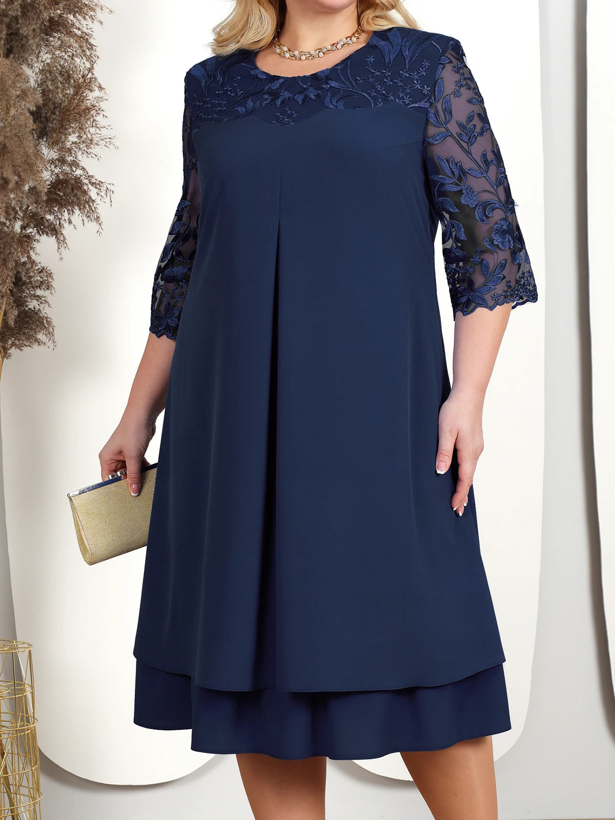Variant image for Elegant Plus Size Women's Dress for Formal Occasions, Stylish Wedding Guest Dress, Comfortable Knee-Length Design-4