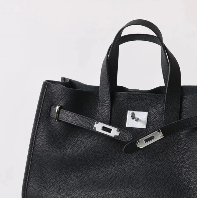 Plush & Structured Women’s Crossbody Bag - Top-Handle Silhouette, Pebbled Cowhide Leather, For Regular Urban Use