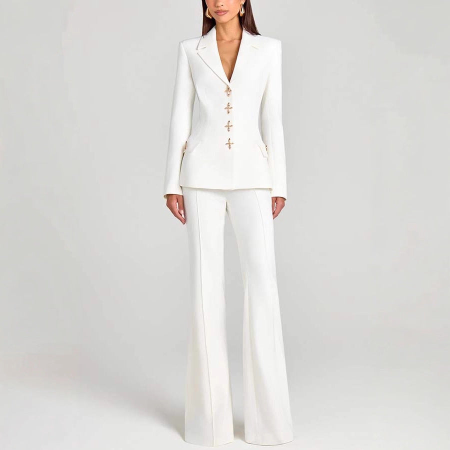 tailored, polyester, office wear – Fitted women's long-sleeve blazer with classic design