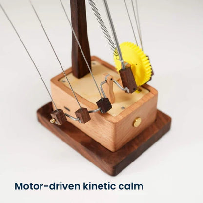 Wooden Stress-Relief Decor – Hand-Cranked Manta Ray Automaton
