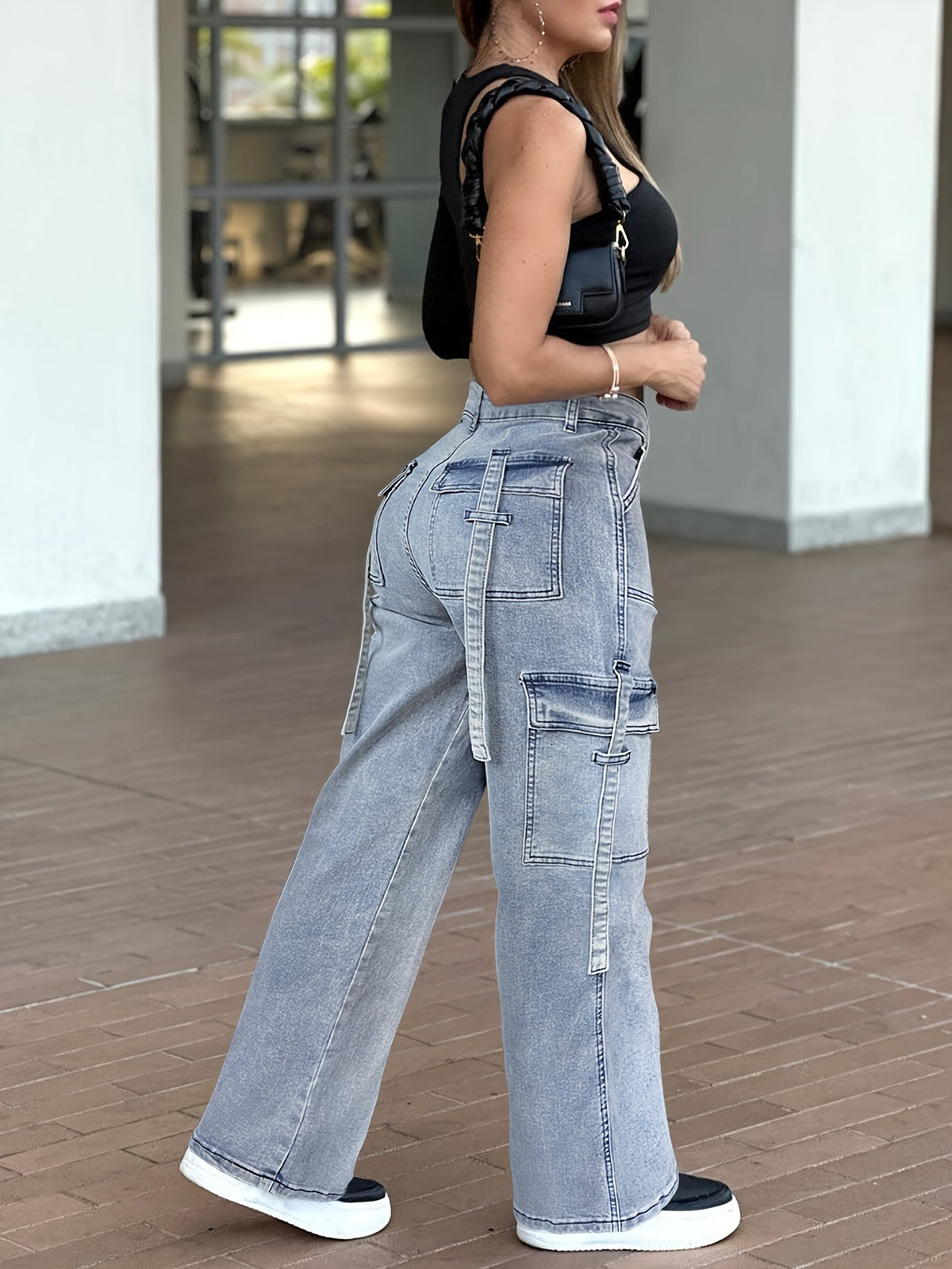 Trendy Light Blue Cargo Jeans for Women with Stretch Fabric and Practical Pockets for Everyday Comfort-3