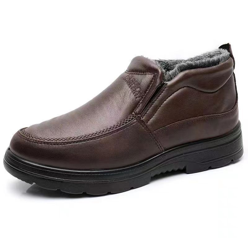 Water-Resistant Cozy Mens Slip-On Shoes - Faux Leather Winter
