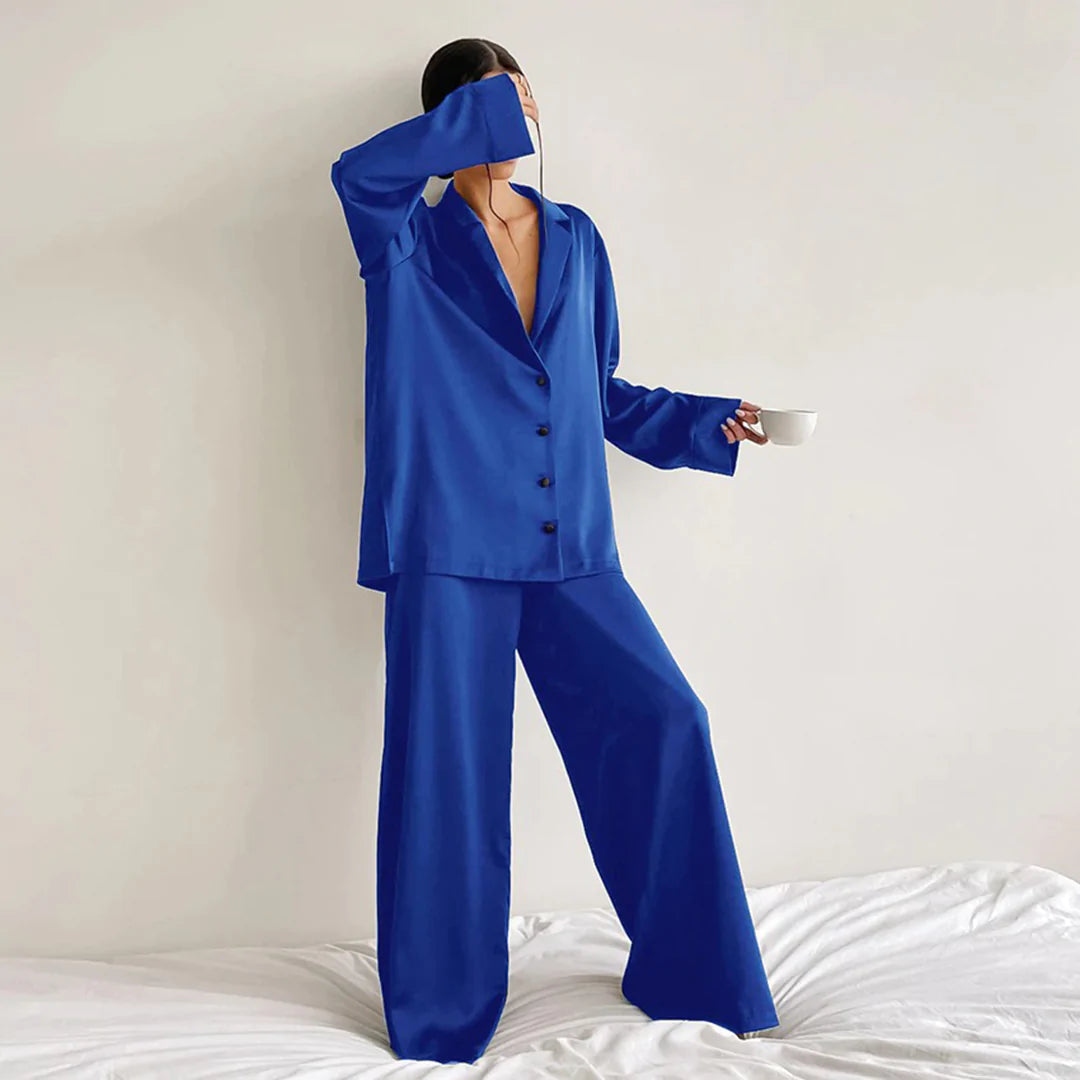 Atmungsaktiver Damen Pyjama – seidiges Set, hypoallergen, für entspannte Nächte 1