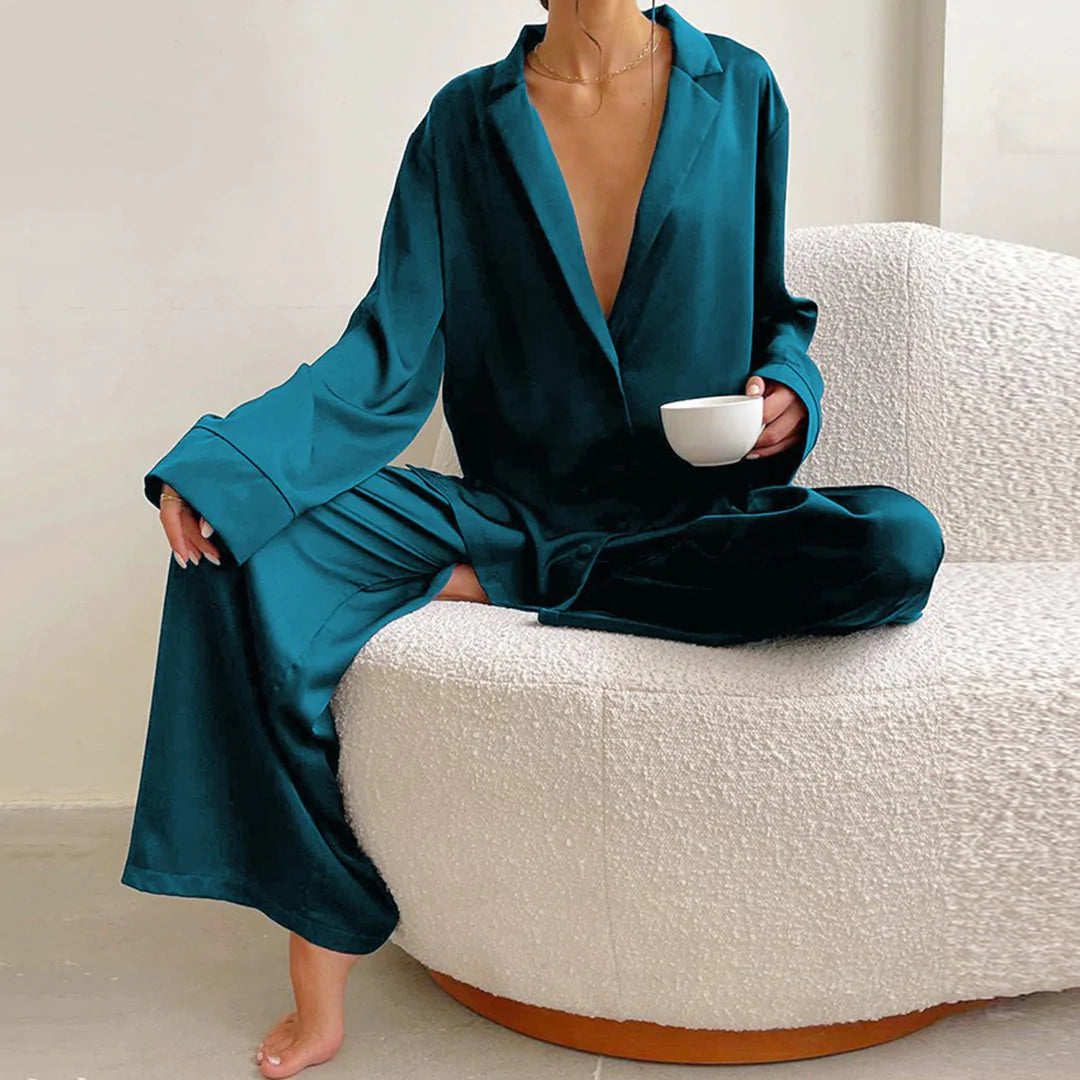 Atmungsaktiver Damen Pyjama – seidiges Set, hypoallergen, für entspannte Nächte 4