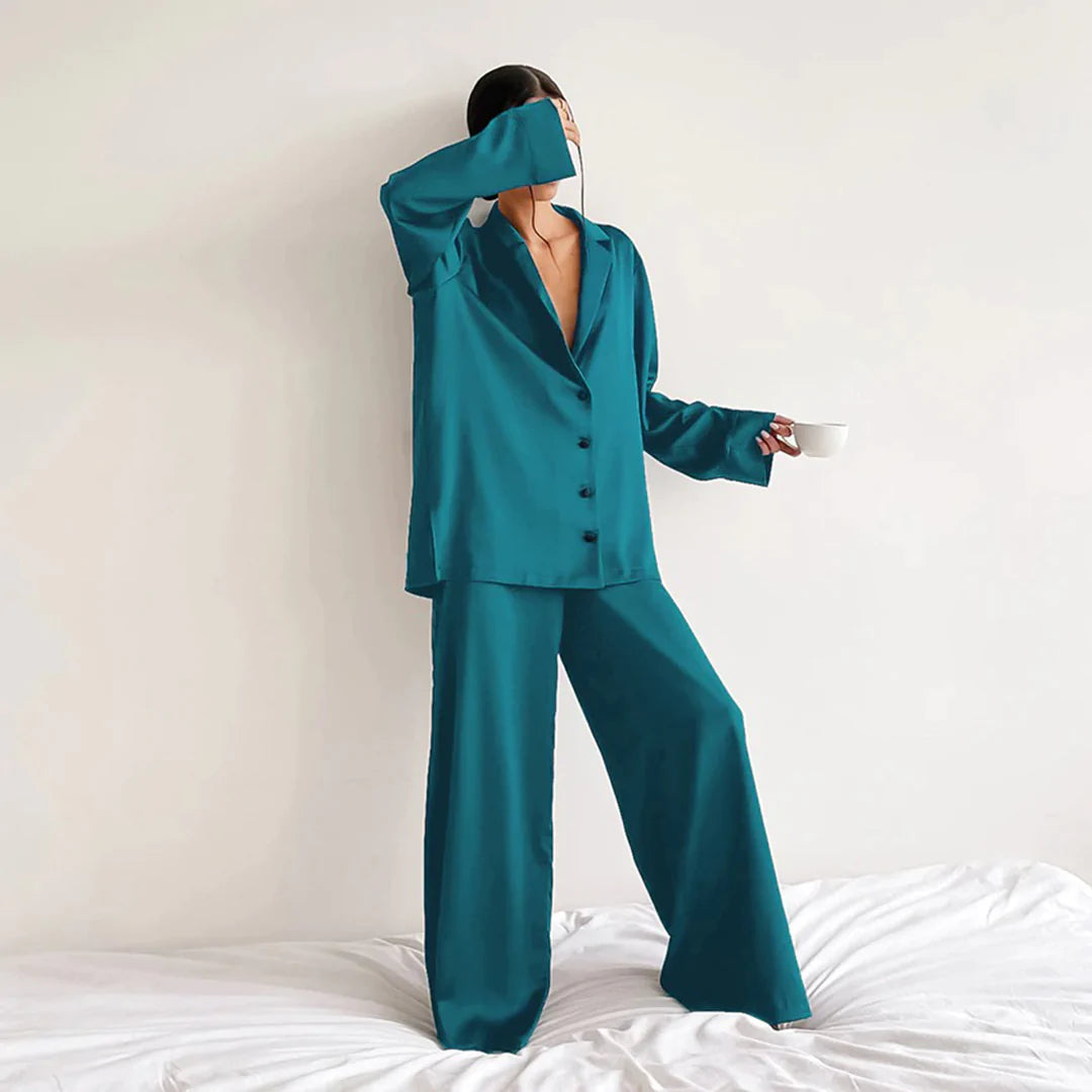 Atmungsaktiver Damen Pyjama – seidiges Set, hypoallergen, für entspannte Nächte 9