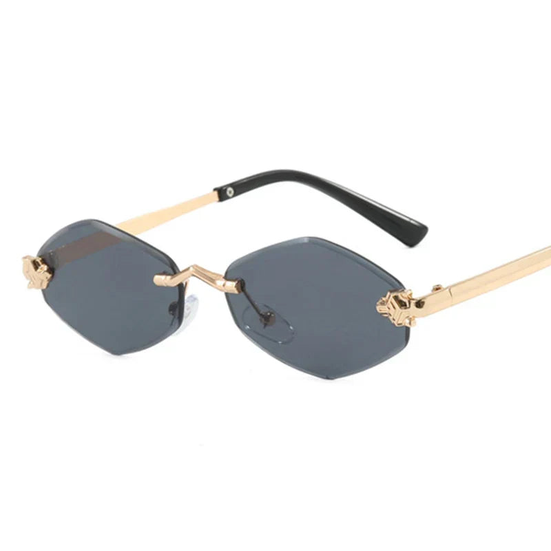 Attractive women’s sunglasses – polygonal design, metal, for everyday use 5
