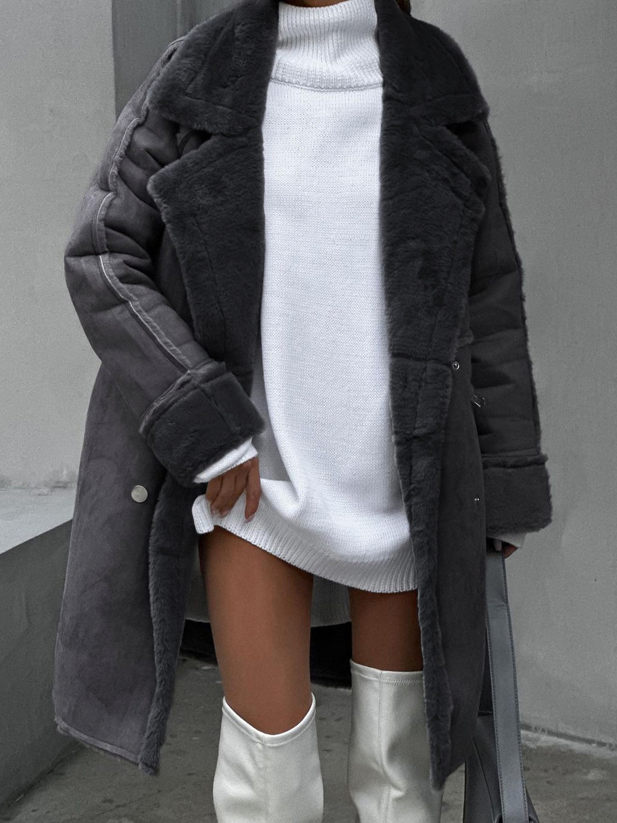 Women's Insulating Faux Fur Coat - Long Oversized, For Cold