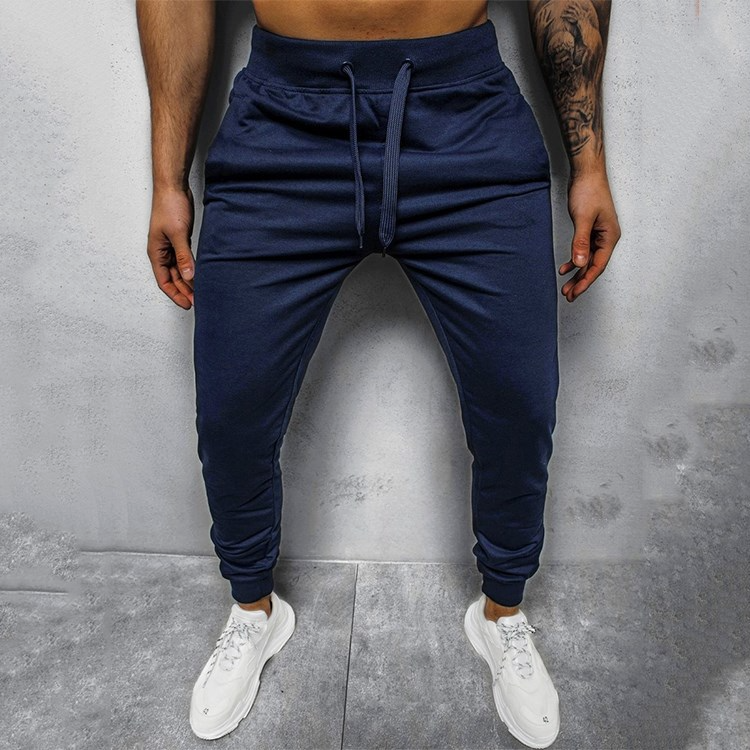 Breathable men's casual pants – classic fit, lightweight fabric, for everyday wear 3