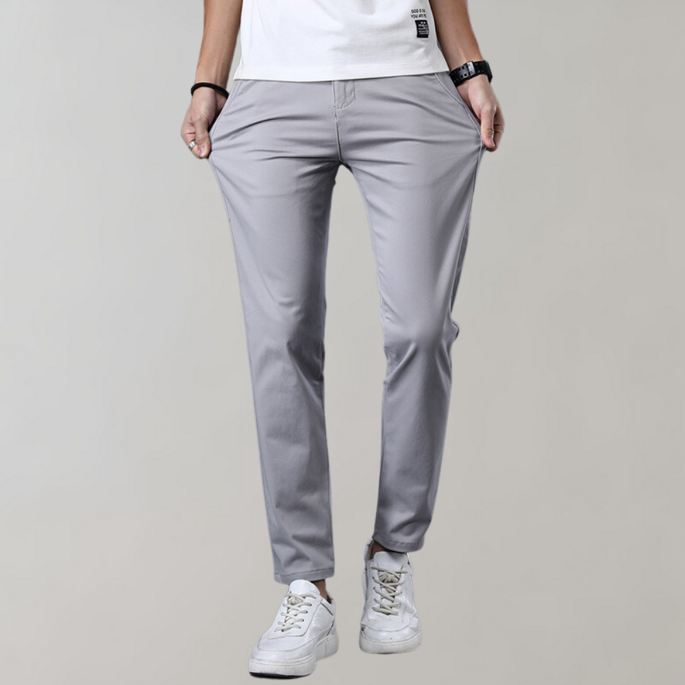 Breathable men's khaki pants – flexible fit, lightweight cotton, for casual summer wear 3