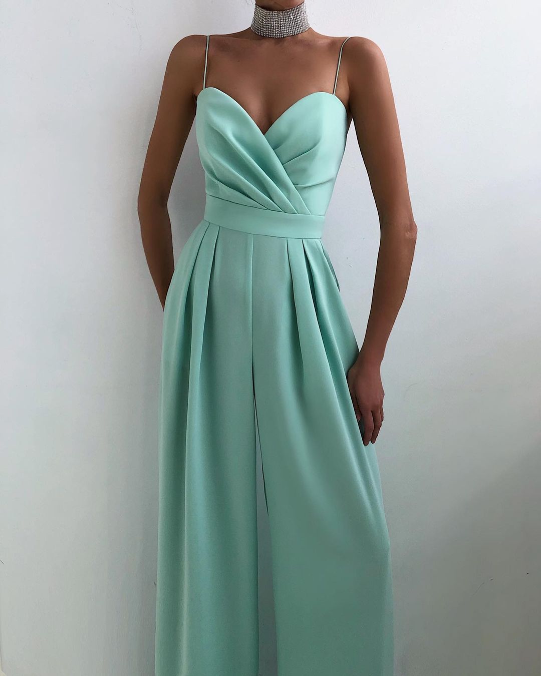 Breathable women's jumpsuit – high waist, straight leg, for summer events 11