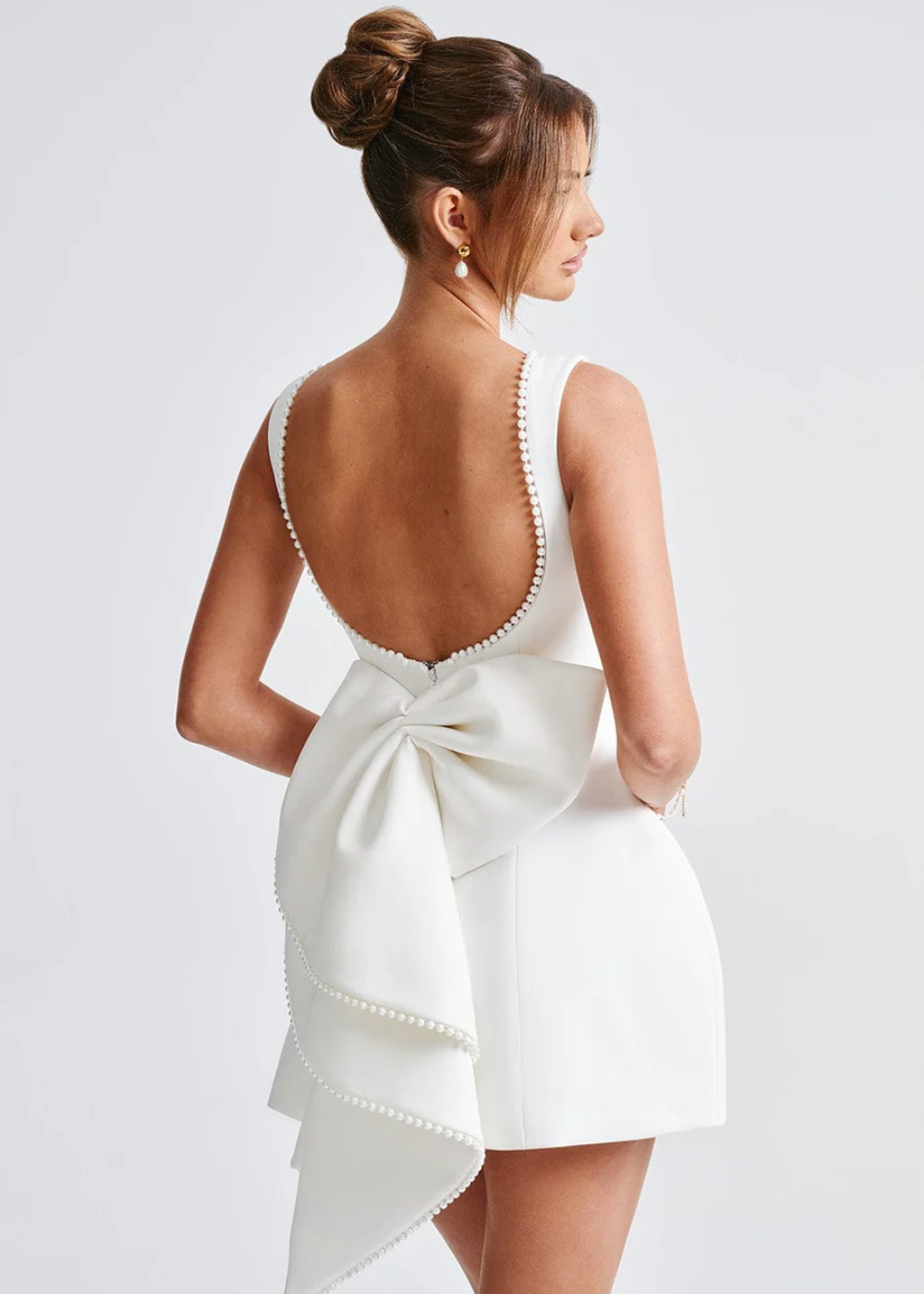 Elegant Pearl Mini Cocktail Dress with Flattering Fit for Formal Occasions and Special Events-3