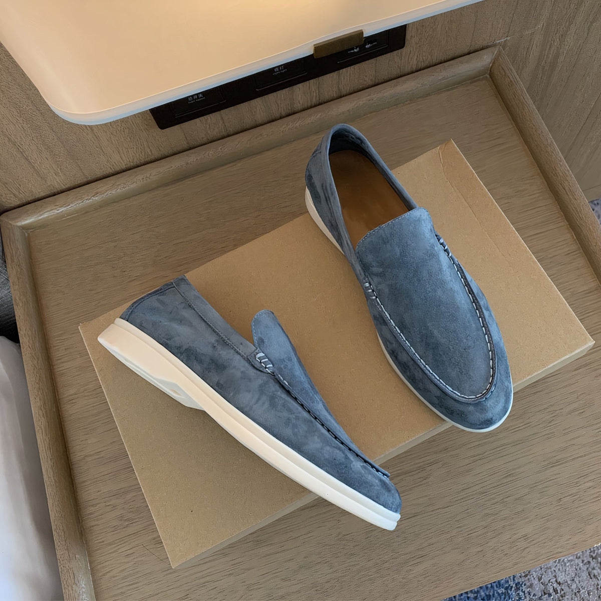 Vintage Leather Men's Moccasins - Elegant Slip-On Shoes for Casual and Formal Wear-5