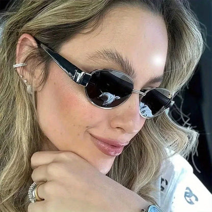 Leichte Damen Sonnenbrille – ovale Metallrahmen, UV400 Schutz, für den Alltag 2