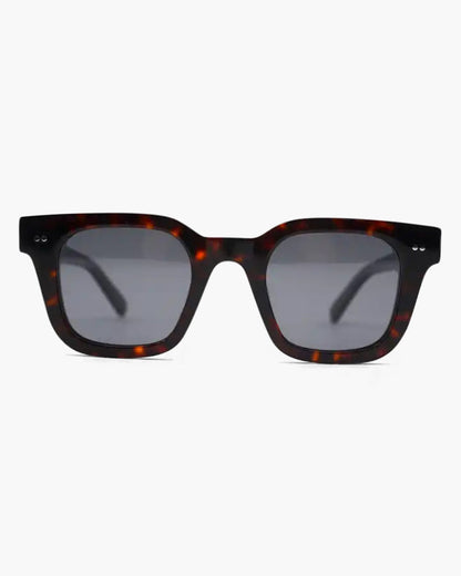Leichte Herren Sonnenbrille – klassisches Design, kratzfeste Gläser, für Alltag und Freizeit 3