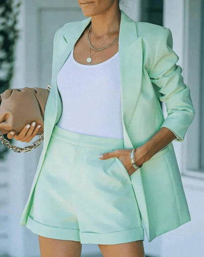 Leichtes und lässiges Damen Set – eleganter Blazer, bequeme Shorts, für Büro und Freizeit 0
