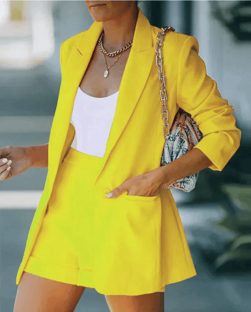 Leichtes und lässiges Damen Set – eleganter Blazer, bequeme Shorts, für Büro und Freizeit 3