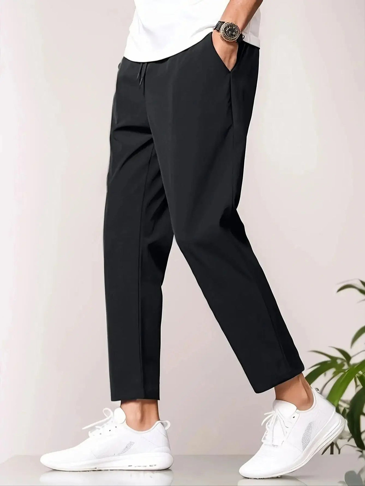 Lightweight & casual men’s trousers – comfortable fit, breathable fabric, for everyday wear 9