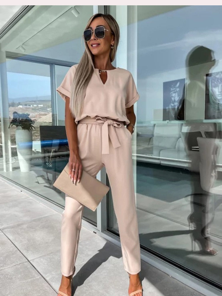 Lightweight & flattering women's jumpsuit – short sleeve, soft fabric, for versatile occasions 8
