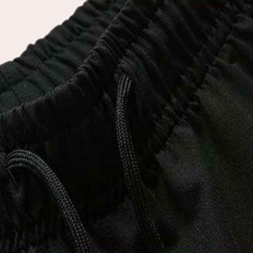 Lightweight & supportive men’s training pants – fitted design, breathable polyester, for summer workouts 2