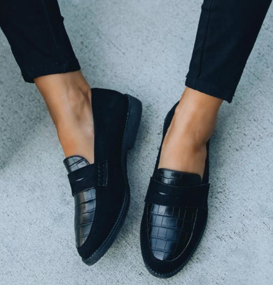Women's Stylish Loafers with Padded Insoles, Slip-On Design, Comfortable Fit for Spring and Summer-1