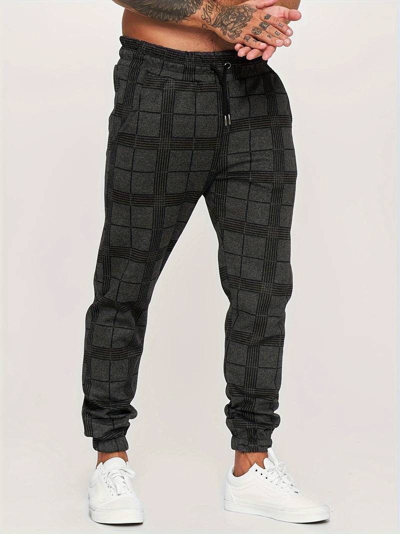 Luxurious men's joggers – sleek design, breathable fabric, for casual or work 7