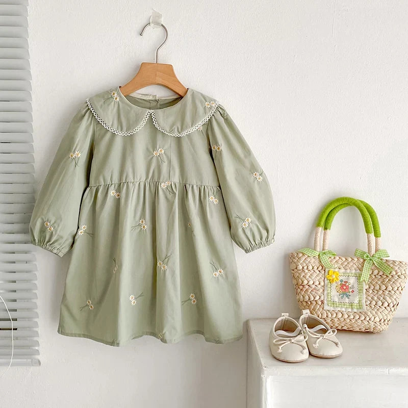 Plush, classic girls' dress - embroidered floral, Peter Pan collar, puff sleeves, cotton, for spring outings