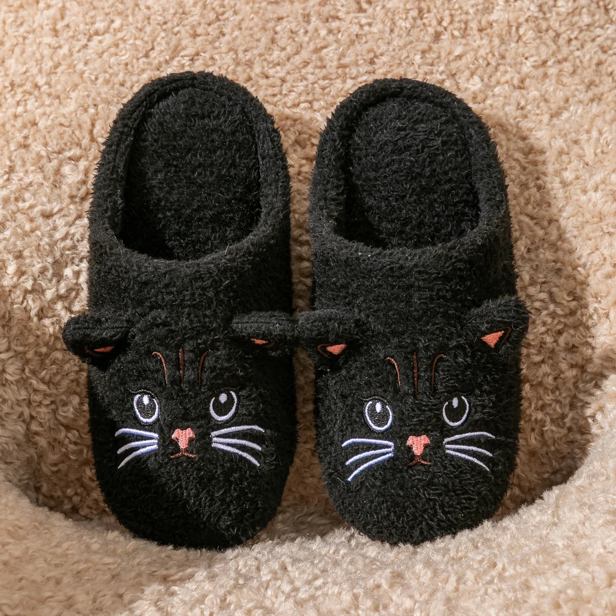 cozy, comfortable indoor wear, non-slip sole for home warmth – Plush women's cat-face plush slippers