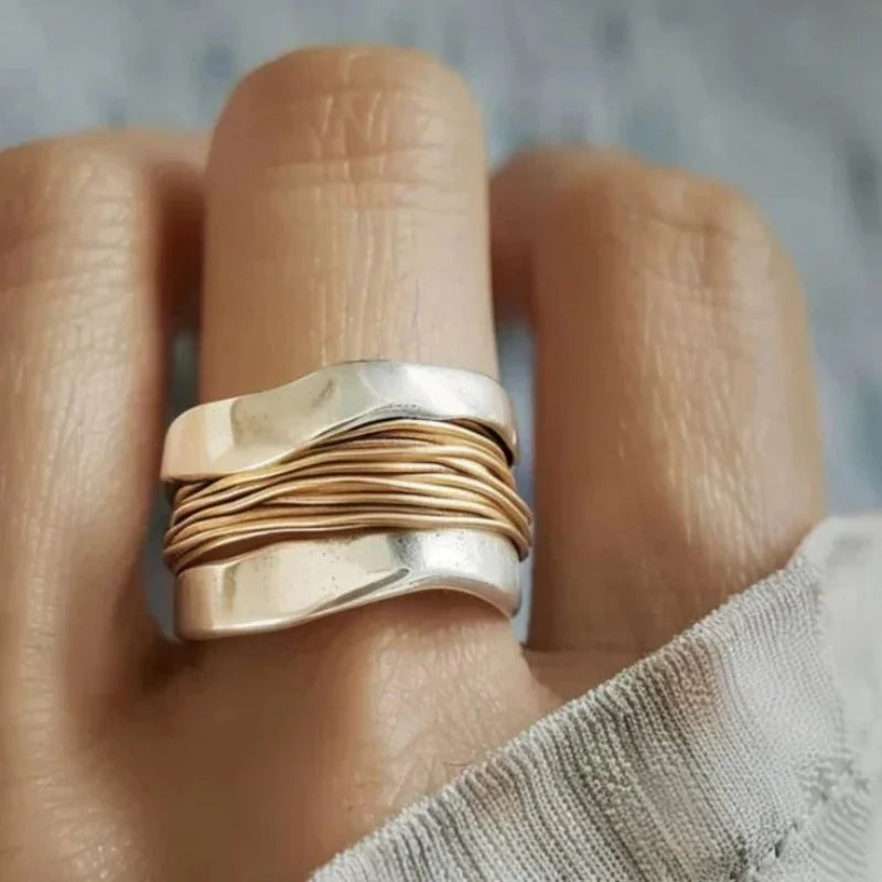 Patterned Regular Wear Jewelry, Fall 2026 Trend – Two-Tone Ring With Hand Carved Geometry