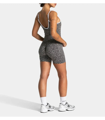 women's Stretchy seamless yoga shorts - high-waist hip-lifting, nylon blend, for gym and running