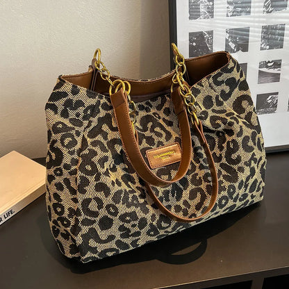 Leopard Print Tote Bag Large Capacity Regular Handbag With Spacious Interior Fall 2026 Trend Gift Idea