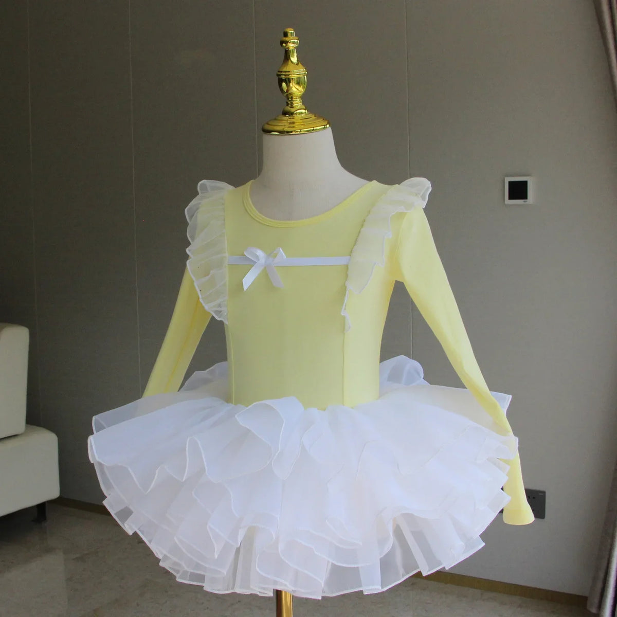 Light girls ballet leotard set - puff-sleeve top, tulle tutu skirt, polyester, for dance class