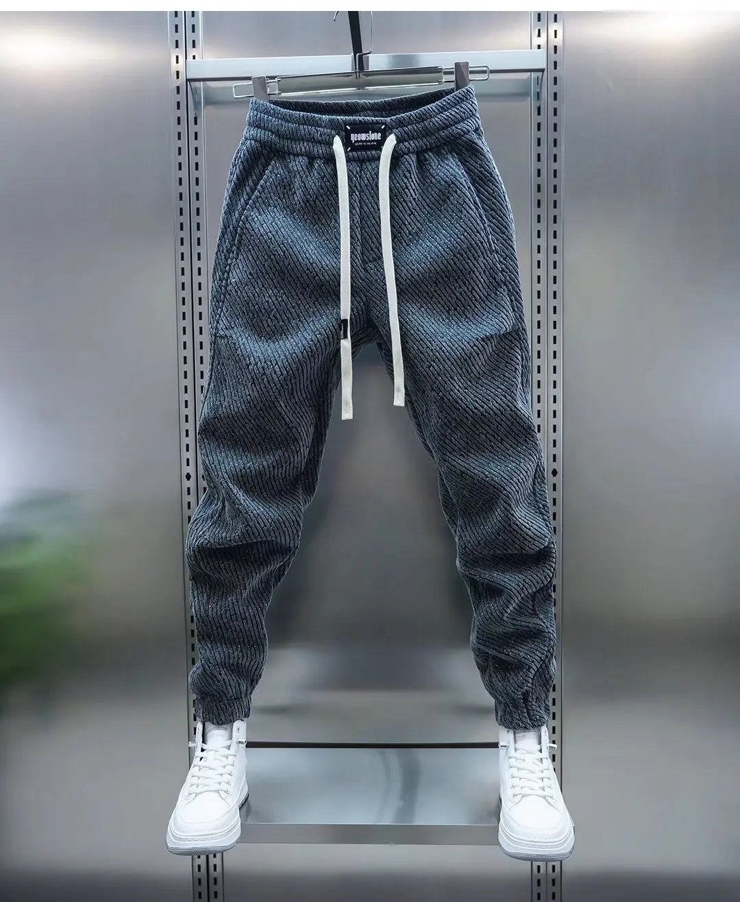 Casual Patterned Men's Trousers with Adjustable Fit and Breathable Fabric, Modern Design for Stylish Comfort-4