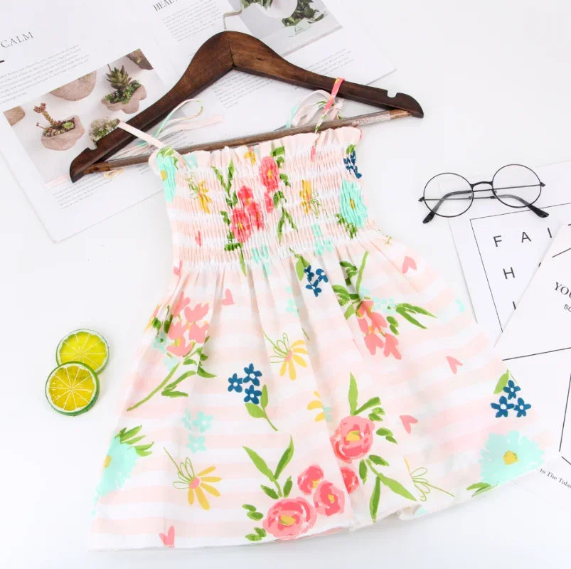 Plush girls' sundress - smocked bodice, daisy print, polyester, for casual summer outings
