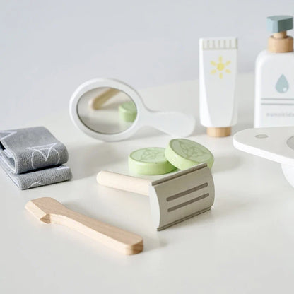 Wooden Makeup Role Play Kit for Kids - Eco-Friendly Facial Mask Toy for Creative Learning