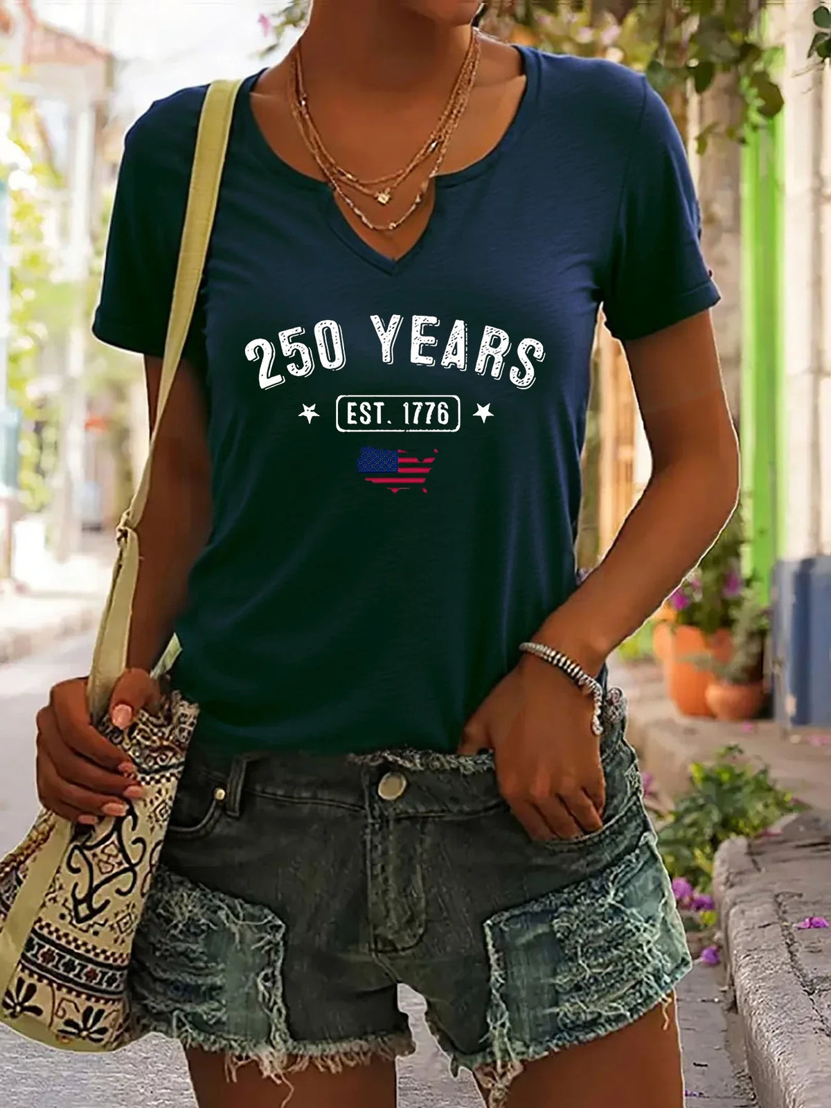 V-neck, short sleeve, patriotic EST.1776 USA print, casual top – Breathable women's t-shirt