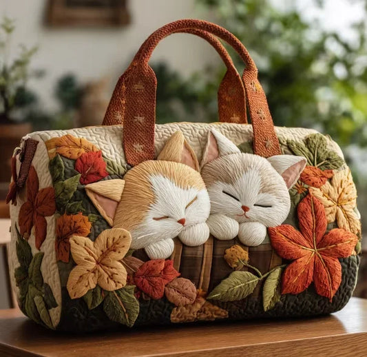 Plush Unisex Travel Tote - Quilted, Cat-Embroidered Fabric, For Beach, Hiking, Camping