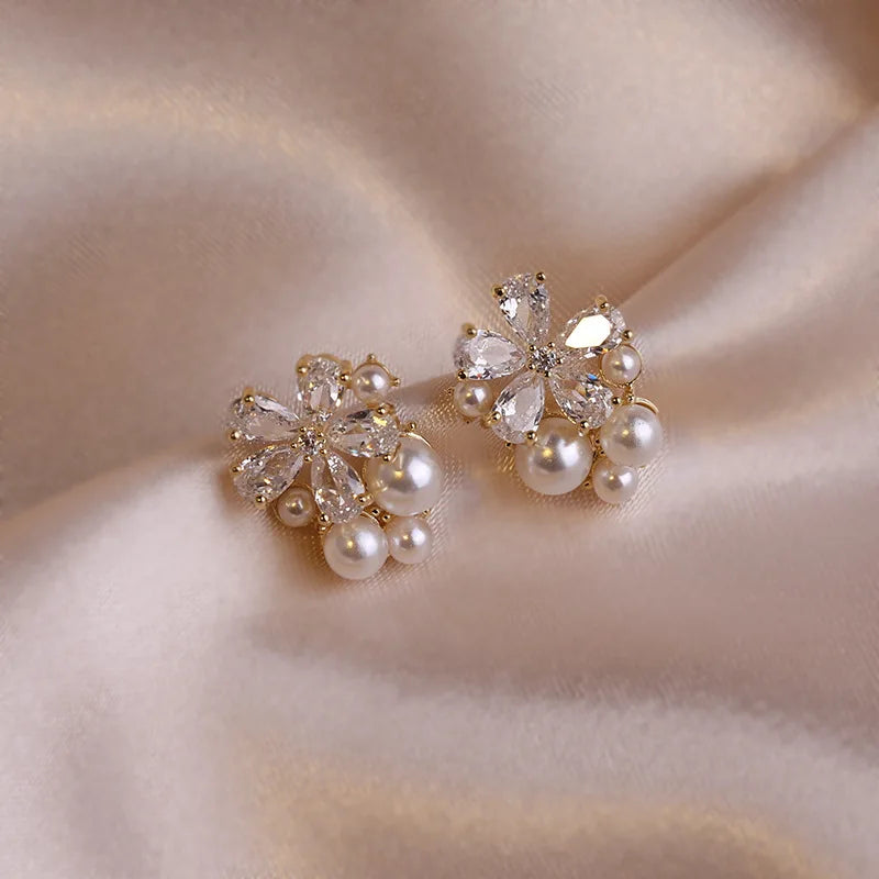 Korean Style Party Jewelry, Fall 2026 Gift Idea – Crystal Flower Earrings Pearl Drop Gold Tone