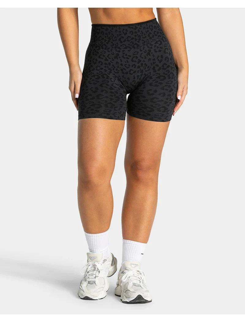 women's Stretchy seamless yoga shorts - high-waist hip-lifting, nylon blend, for gym and running