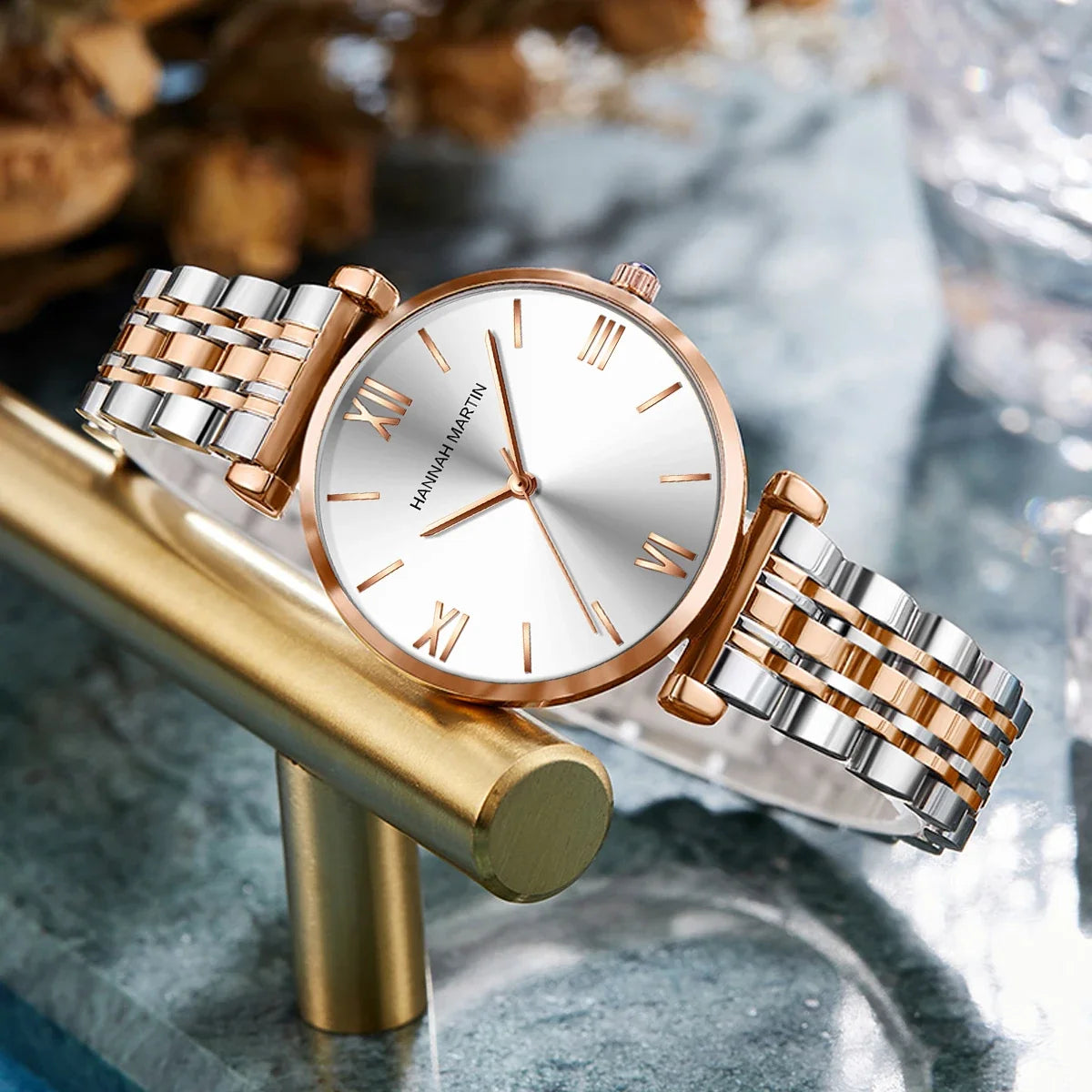 women's Timeless rose gold quartz wristwatch - stainless steel water-resistant minimalist round dial