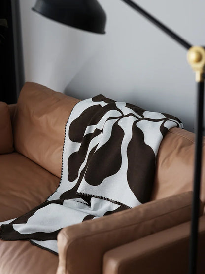 Plush Deluxe Sofa Bedspread Scandinavian Patterned Shawl Household Decor 2026 – Jacquard Imitation Cashmere Throw Blanket