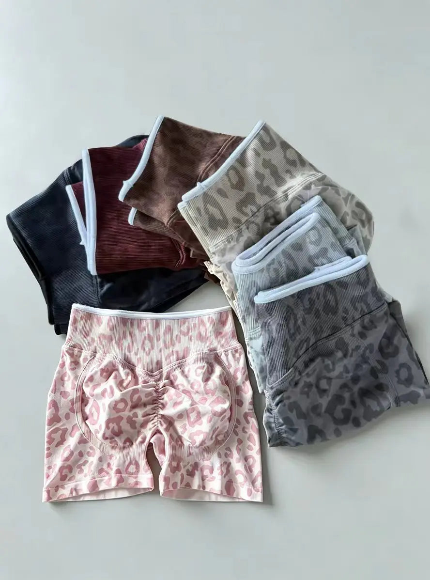 women's Stretchy seamless yoga shorts - high-waist hip-lifting, nylon blend, for gym and running