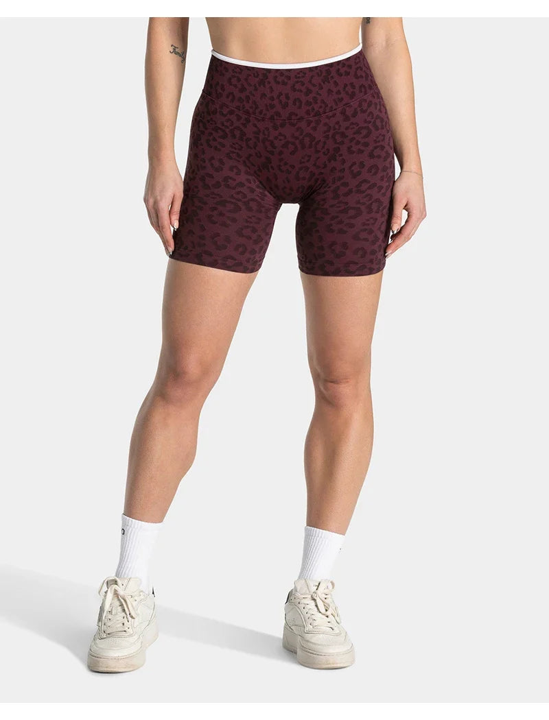 women's Stretchy seamless yoga shorts - high-waist hip-lifting, nylon blend, for gym and running