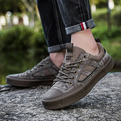 Sturdy men's outdoor sneakers - anti-slip wear-resistant fabric upper, for hiking and casual everyday