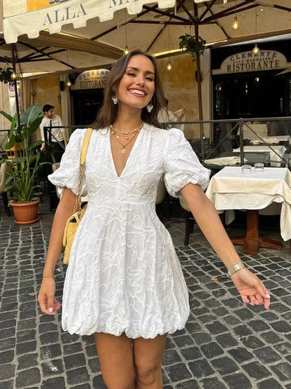 Elegant White Dress with Exquisite Detailing for Women's Cocktail and Formal Occasions-3