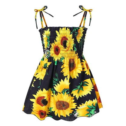 Plush girls' sundress - smocked bodice, daisy print, polyester, for casual summer outings