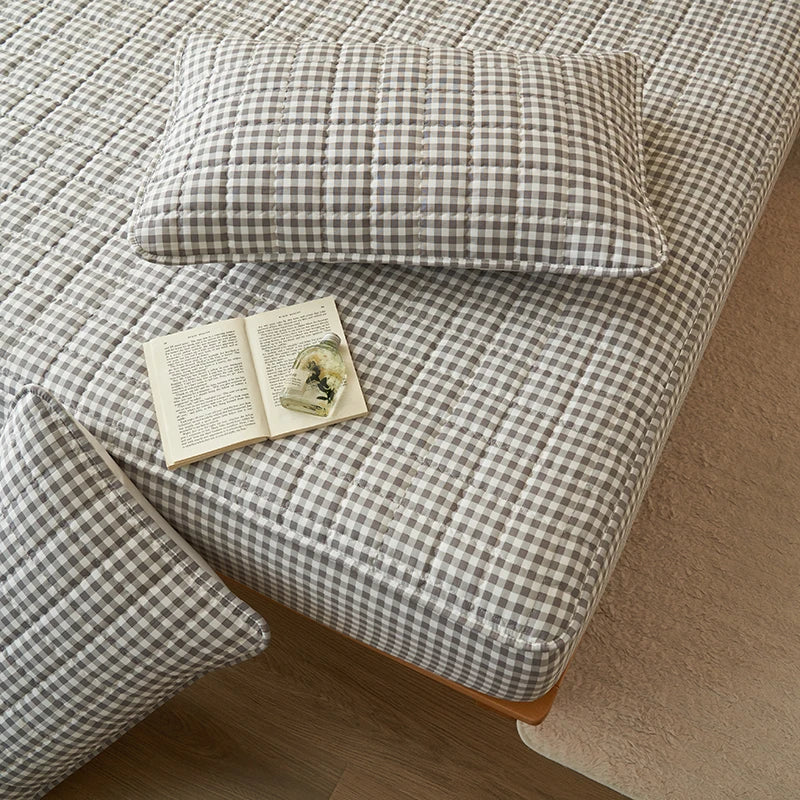 Protector Mattress Quilted Plaid Cover Breathable Antibacterial Bedding Fall 2025 Fresh Sleep